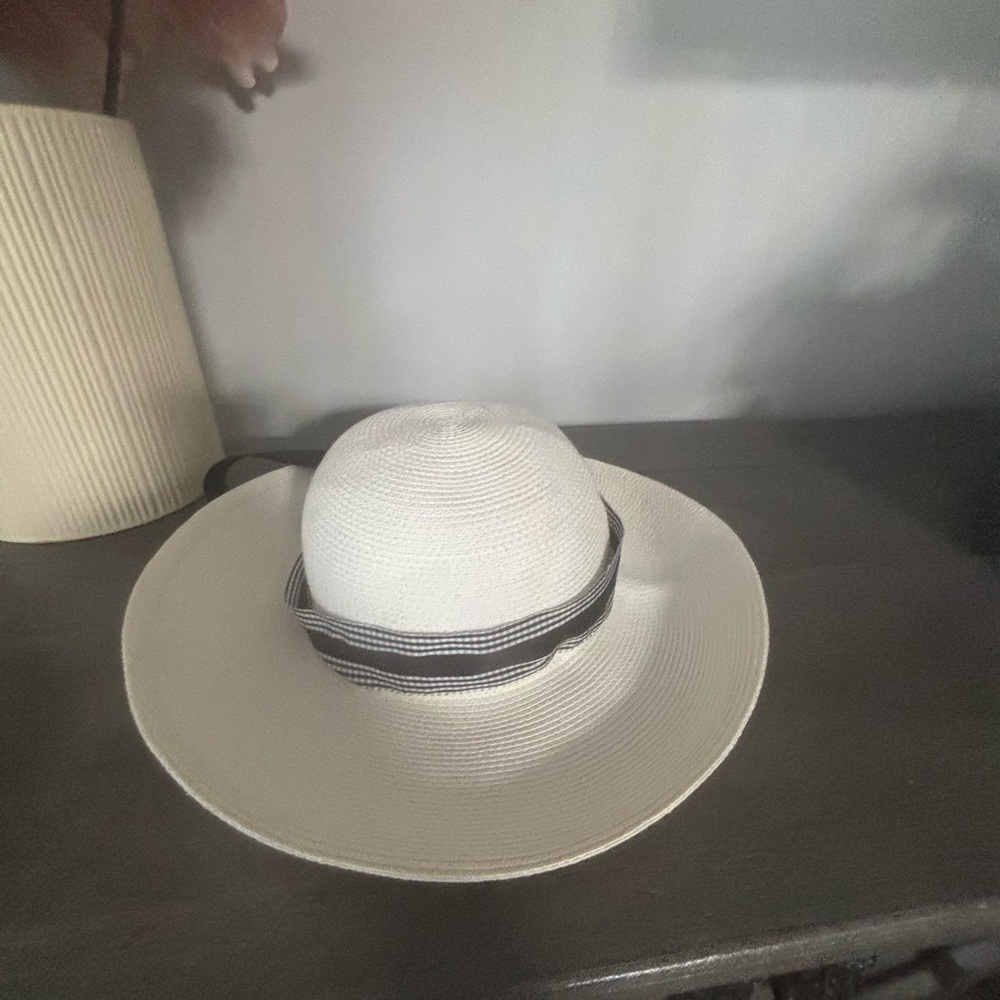 Eric Javits White Hat with Black Band